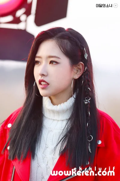 XKHYCCB2dX - #oliviahye #loona
#koreanka