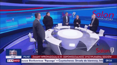 Trismagist - #koronawirus #2019ncov #tvpis 
W TVP info pokazują specjalną instrukcję...