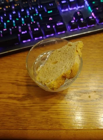 topikPajak - @cns: Ja zawsze wierze że to dobry pomysł i zjem chleb w 2 dni. Najwięks...
