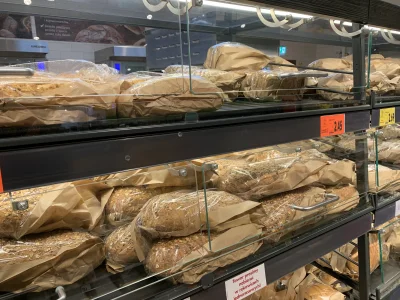 mesaya9 - Kaufland pakuje chleby w worki ( ͡° ͜ʖ ͡°) może nie bedzie macanka ( ͡° ͜ʖ ...