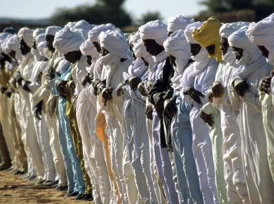 Kulavvy - 2020-03-13 - [ #zdjeciednia ] - obserwuj!



Men pray together to culminate...