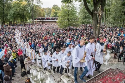 gwiezdny_kupiec - Pajacują z tymi środkami ostrożności. U nas już za dwa dni: