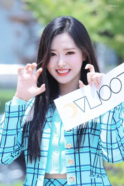 M.....m - #oliviahye #loona #koreanka #azjatki #ladnapani