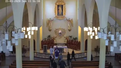 murison - @cieliczka: W moim kościółku na live-stream w trakcie komunii wyglądało to ...