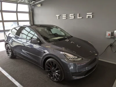 anon-anon - Tesla rozpoczęła dostawy Model Y. Crossover/SUV na bazie Modelu 3. Masa z...