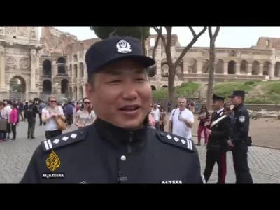 Saeglopur - Chińscy policjanci we Włoszech dla chińskich turystów.