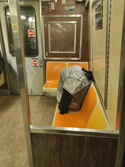 DellConagher - Nowojorskie metro bez zmian.

#nowyjork