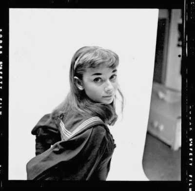 piciuuuu - Cicha myszka dla #anonka Audrey Hepburn (1951)