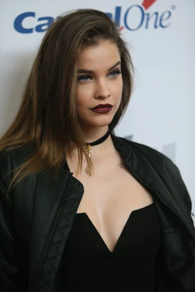 Bodzias1844 - #codziennabaska #barbarapalvin #ladnapani #buziaboners