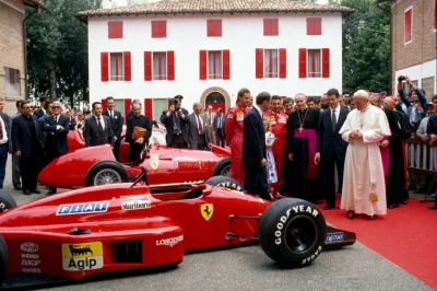 Mothman- - Jean Alessi | Michele Alboreto | Jan Paweł II | Ferrari F1-87
Pielgrzymka...