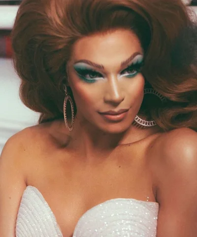 H.....a - Ehhhhh Valentina, moja non-binary Queen <3
Będę ci serduszkować Insta ehhhh...