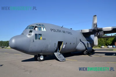 wiekdwudziesty_pl - 24 marca 2009 roku pierwszy C-130E Hercules został przekazany Pol...