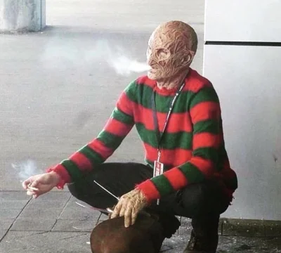 s.....a - Czemu Freddy Krueger miał taką brzydką karnację? Za dużo palił. #narkotykiz...