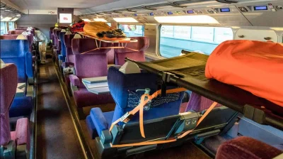 Sayong - Co ci francuzi :o #koronawirus #tgv #francja

 Transport chorych w medyczny...