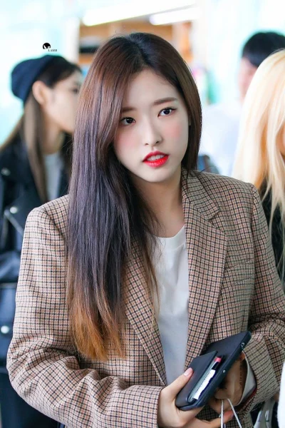 M.....m - #oliviahye #loona #koreanka #ladnapani #azjatki