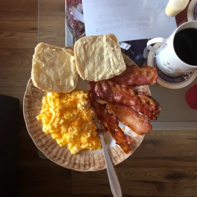 Zamaskowany_szachista - Śniadanko do oceny 
#pokazsniadanie #sniadanie #jedzenie #ja...