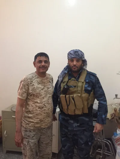 wykopix - Brygadier Thiab Al-Qebli (od lewej) oraz Dowódca Brygady Pułkownik Ahmed Da...