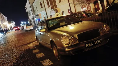 Kruchevski - #czarneblachy #parkology #rzeszow #mercedes 

Kanapa na czarnych - Mer...