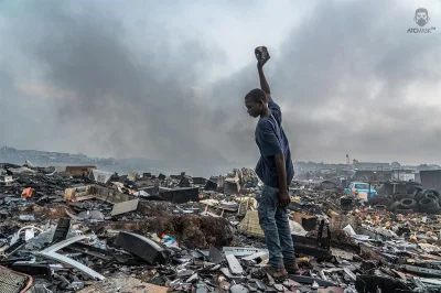 SzycheU - Największe na świecie wysypisko śmieci elektronicznych znajduje w Akrze ,st...