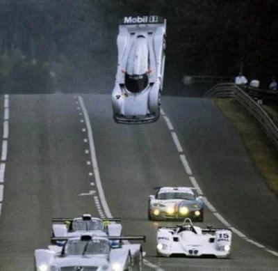 A.....1 - Mercedes CLR GT1 Marka Webbera podczas kwalifikacji do wyścigu 24h Le Mans ...