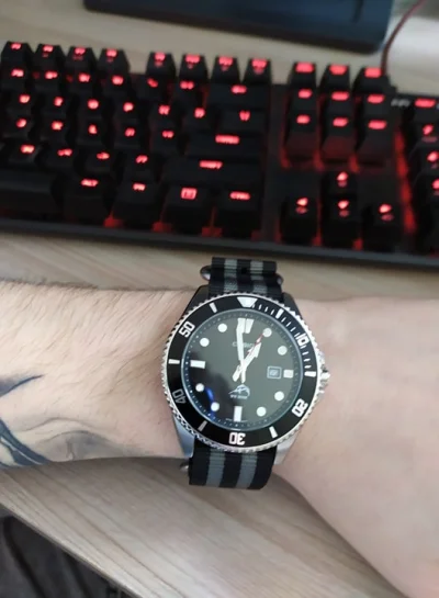 ActiZ - Przyjechała paczka od @lenovo99 bardzo ładny zegareczek, mój pierwszy noszony...