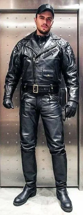 Lukardio - #ladnypan #mrleather #leathermen