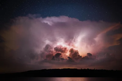 cheeseandonion - Nocna burza nad Jeziorem Piaseczno 

#skyporn #lubelskie