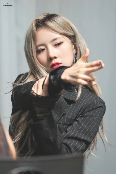 M.....m - #yoohyeon #dreamcatcher #koreanka #azjatki #ladnapani