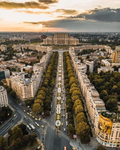 Castellano - Bukareszt, Rumunia
photo: cristian.623
#castellanocontent #fotografia ...