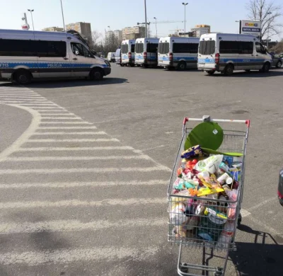 Radus - @mhrok87: Byłem dzisiaj rano, zanim się rozstawil, dopiero jak na parking wje...