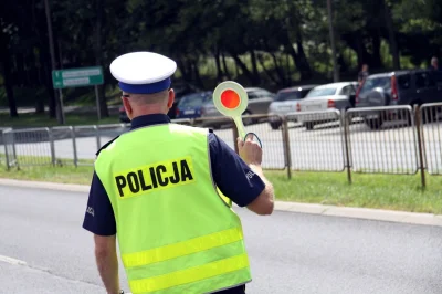 RenkaRenkeMyje - STOP! POLICJA

Dlaczego scrollujesz bez celu po mikroblogu?
Dowodzik...