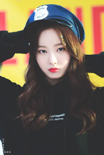 M.....m - #yeonwoo #momoland #koreanka #ladnadziewczyna #azjatki