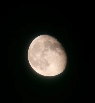 KubaGrom - Wczorajszy księżyc.
#astronomia #zdjecia