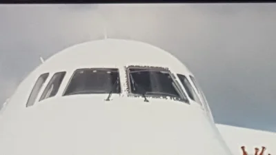 kurlapejter - A historii tej srebrnej taśmy trzymającej okno największego samolotu św...
