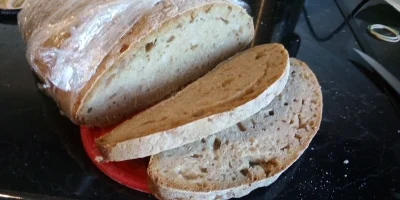 smyczy - @skotfild: bardzo ładny chleb. Mi wyszło coś takiego -