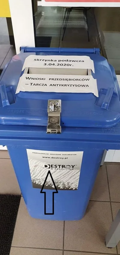 hopex - Wzór konstrukcji urny już przetestowali w ZUS. Nieważne kto i co wrzuca, ważn...