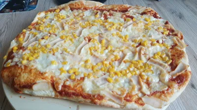 FoxX21 - Zrobiłem pizzę. (｡◕‿‿◕｡)
#gotujzwykopem #jedzenie #pizza