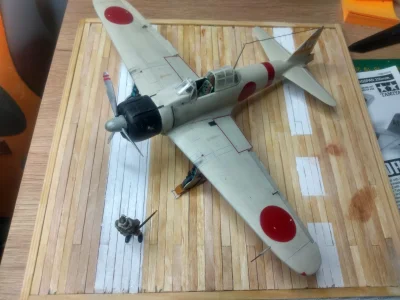 Heinkel - #modelarstwo #diorama #samoloty

W końcu udało mi się ukończyć mój model ...