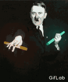 mirekkomputronikel - Wszystkiego najlepszego Panie Hitler! 

#ocieplaniewizerunkuad...