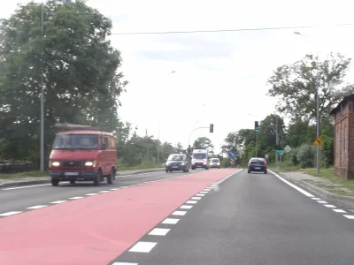 pogop - Taka ciekawostka z dróg - pas pomalowany na czerwono, to zdaniem drogowców "p...