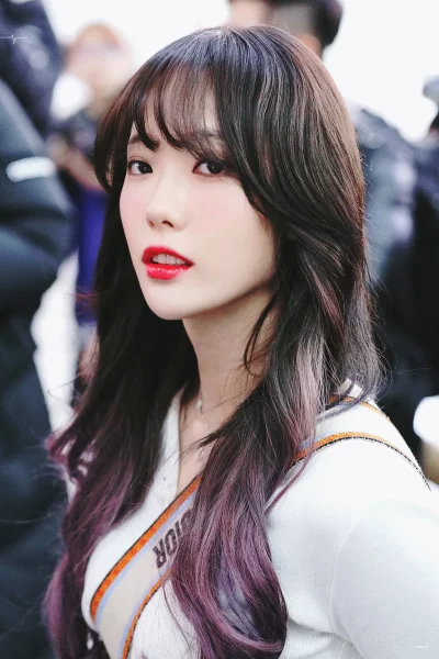 XKHYCCB2dX - #luda #wjsn
#koreanka #codziennaluda