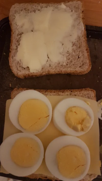 pogop - Robię tosty z jajkami na twardo XD

#gotowanietomojapasja #foodporn #zryjto #...