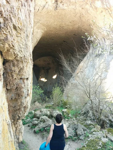 henk - @Cybek-Marian: tak naprawdę, to jaskinia powstała na cześć IronMana: