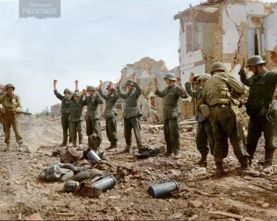 wojna - Niemieccy żołnierze poddają się żołnierzom 5. Armii US, 3. Dywizja Piechoty, ...