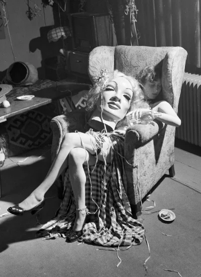 scruffy-duffy - sypiając z Marlene Dietrich