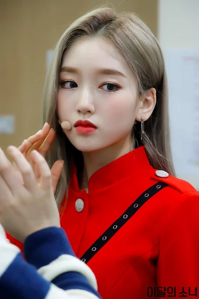 M.....m - #gowon #loona #koreanka #azjatki #ladnadziewczyna