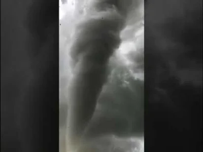 thoorgal - Film z wczoraj z okolic Dallas...

#dallas #texas #usa #tornado #burza #lo...