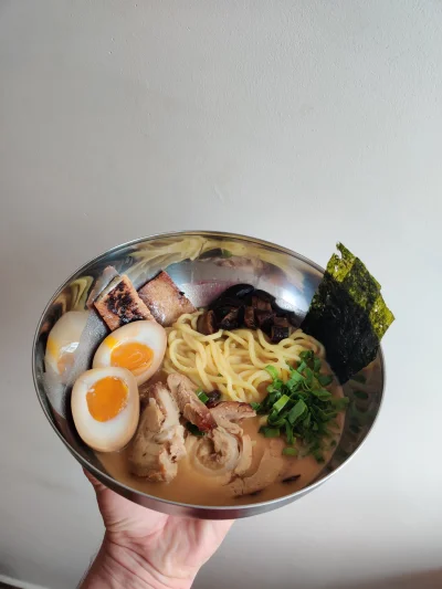 BenekTG - Dziś wjechał Ramen ( ͡º ͜ʖ͡º)

W komentarzu więcej. 

#gotujzwykopem #ramen