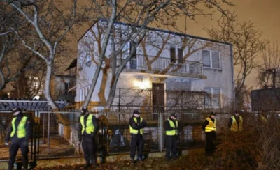A.....1 - Kiedyś policja pilnowała domu Jaruzelskiego, a teraz Kaczyńskiego.
#polska...