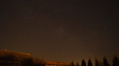 Felerowski - @raptorvanqulu: Tu klatka z Sony A37 iso 1600 18mm f/3,5 15 sekund ekspo...